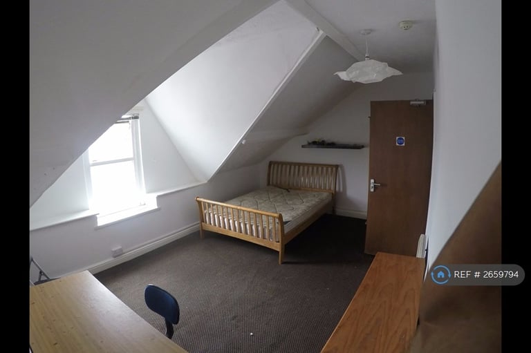 6 bedroom house in King Edward Road, Swansea, SA1 (6 bed) (#2659794)
