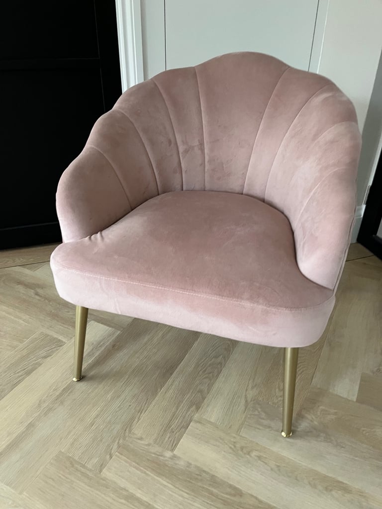 image for Dunhelm Velvet Chair 