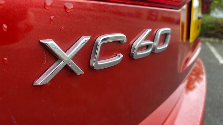 2021 Volvo XC60 2.0 B4D Momentum 5dr AWD Geartronic Diesel Estate Estate Diesel Automatic