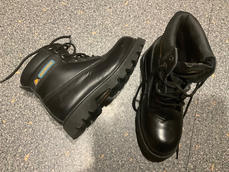 WORKWEAR STEEL TOE CAP boots size 6 in IMMACULATE CLEAN CONDITION thanks 🙏 
