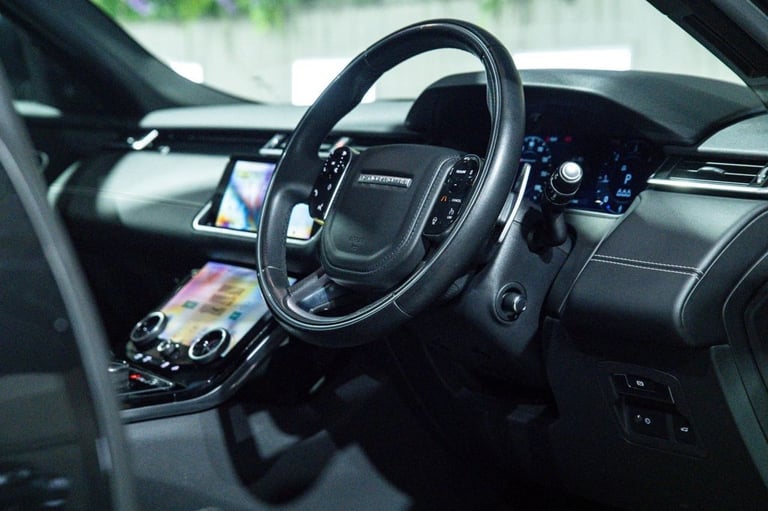 2019 Land Rover Range Rover Velar 3.0 D300 R-Dynamic HSE SUV 5dr Diesel Auto 4WD Euro 6 (s/s) (30...