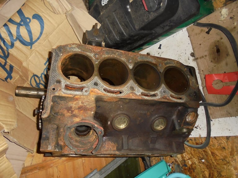 Triumph Stag block, crank, jackshaft.
