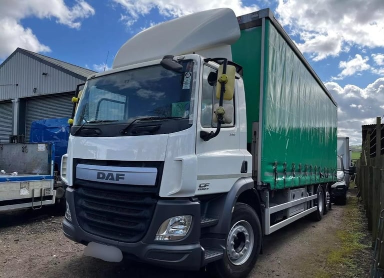 2015 DAF CF 75.330 26T CURTAIN SIDER 