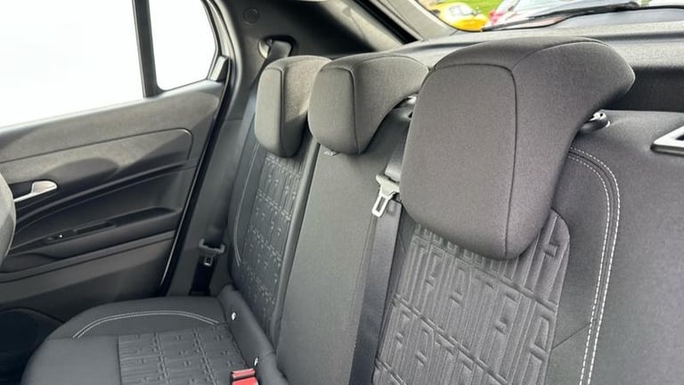 2025 Fiat 600 1.2 MHEV SUV 5dr Petrol Hybrid e-DCT Euro 6 (s/s) (100 ps) Automatic Hatchback Hybr...