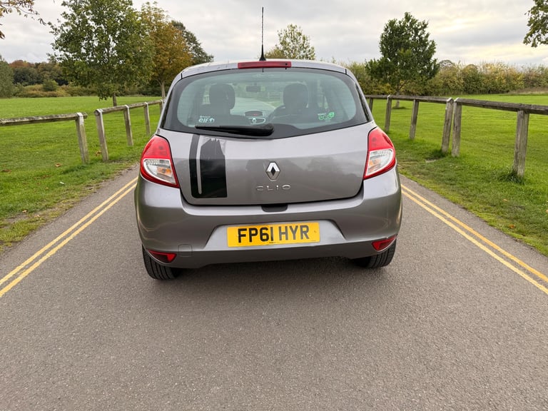 2011 Renault Clio i music 1.2 low mileage 59,000 miles - Image 7