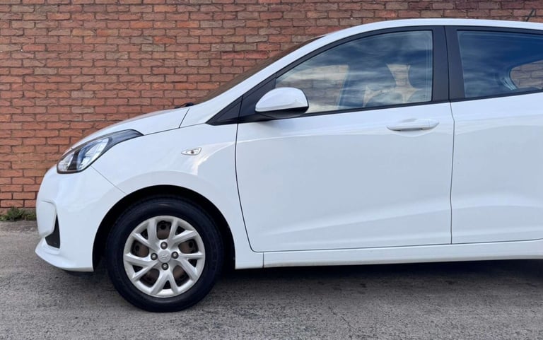 2017 Hyundai i10 1.0 SE 5dr HATCHBACK PETROL Manual