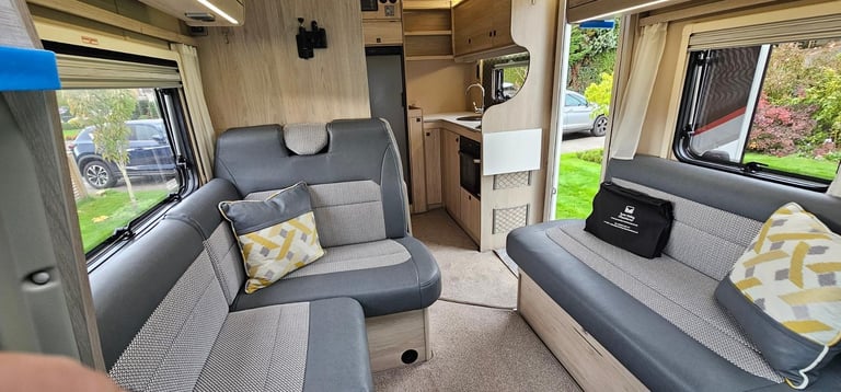 AutoTrail F62 motorhome 2022 5.99m 3500kgs 4 berth/belts 15k miles AC Bike rack