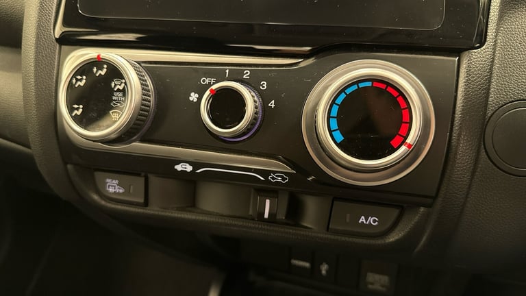 2015 Honda Jazz 1.3 SE 5dr Petrol Hatchback Hatchback Petrol Manual