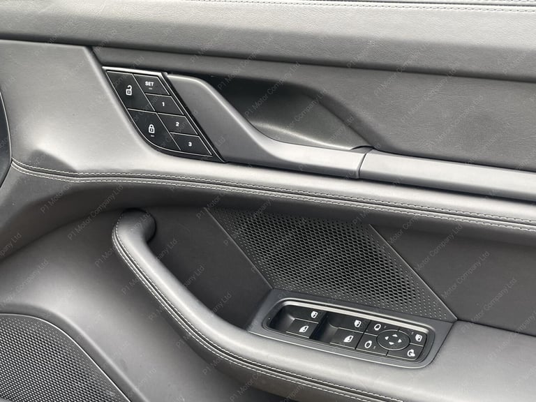 2023 Porsche Taycan Performance Plus 93.4kWh Saloon 4dr Electric Auto RWD (11kW Charger) (476 p S...