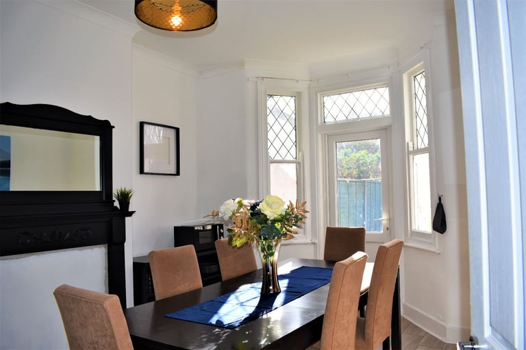 4 Bedroom House in Southend On Sea To Rent (Company let available)