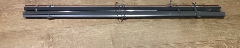 Dark grey aluminium Venetian blind VGC free Sandhurst GU47
