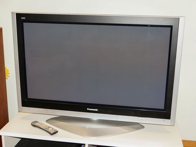 image for Panasonic Plasma Tv 42 inch   Viera TH42 X 600