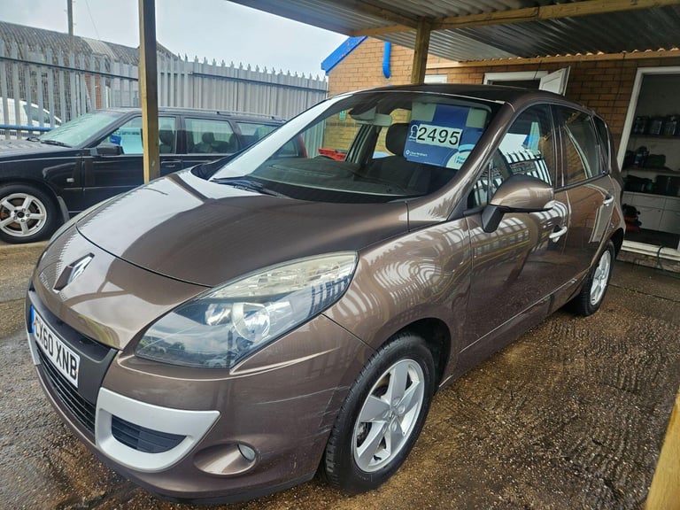 image for RENAULT SCENIC 1.5 dCi Dynamique TomTom 2010