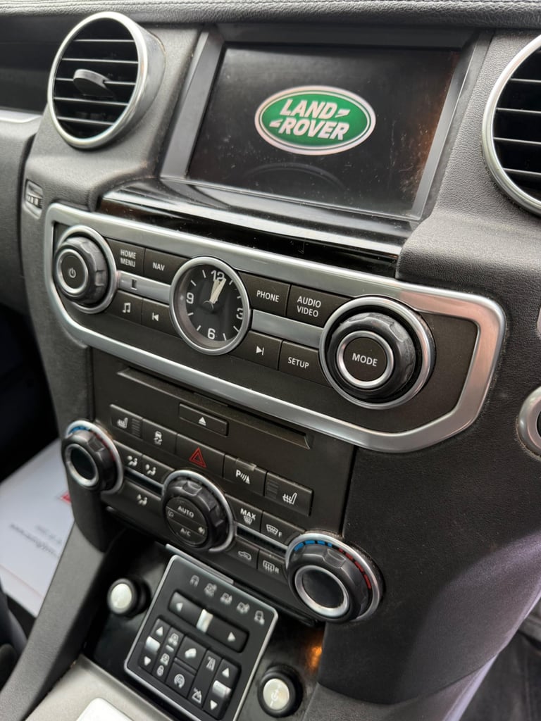 2016 Land Rover Discovery 4 3.0 SD V6 HSE SUV 5dr Diesel Auto 4WD Euro 6 (s/s) (256 bhp) ESTATE D...