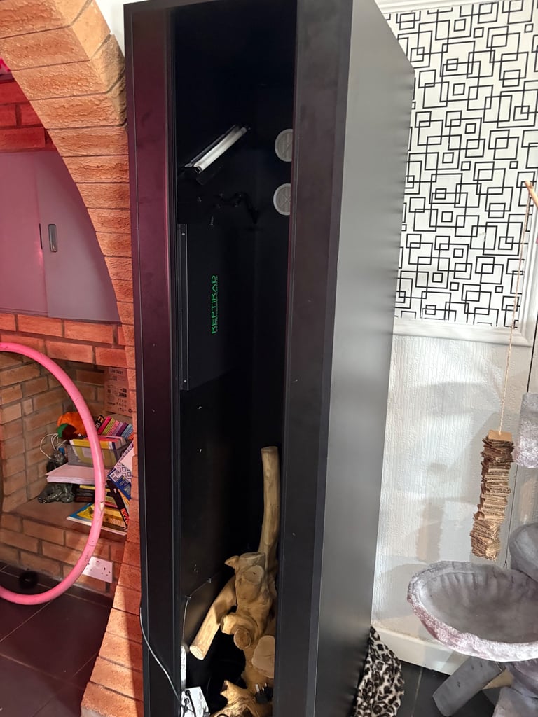 6ft viv and accessories 