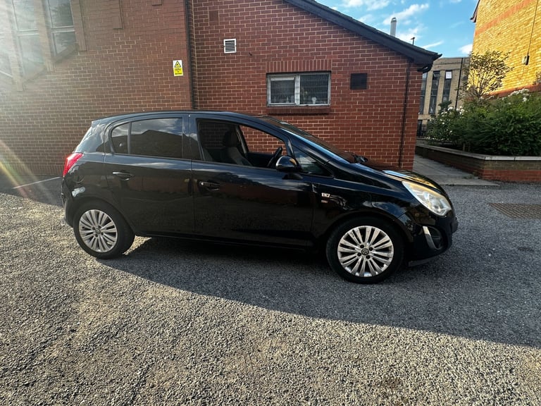 Vauxhall, CORSA, Hatchback, 2011, Manual, 1398 (cc),5 doors - Image 4