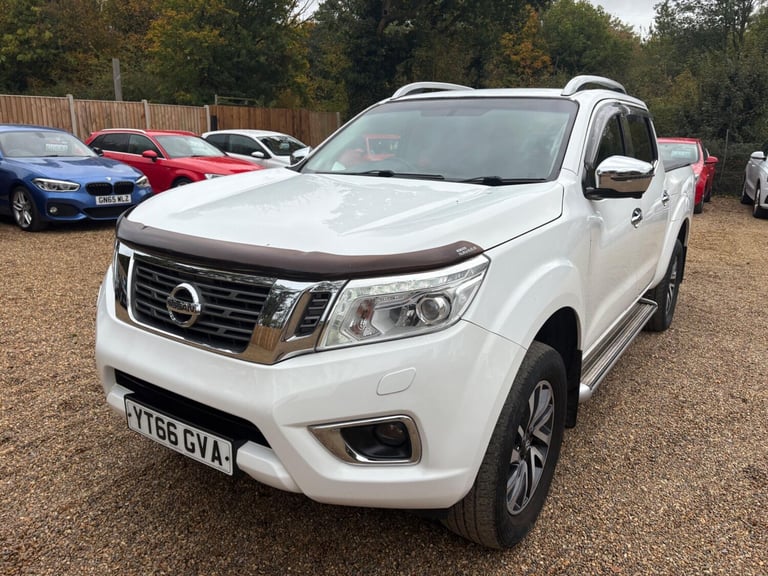 2016 Nissan Navara 2.3 dCi Tekna 4WD Euro 6 (s/s) 4dr PICK UP Diesel Manual
