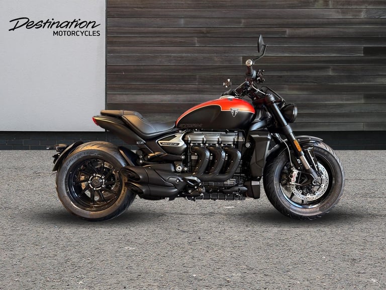 2025 Triumph Rocket 3 R STORM Petrol black 6 Speed