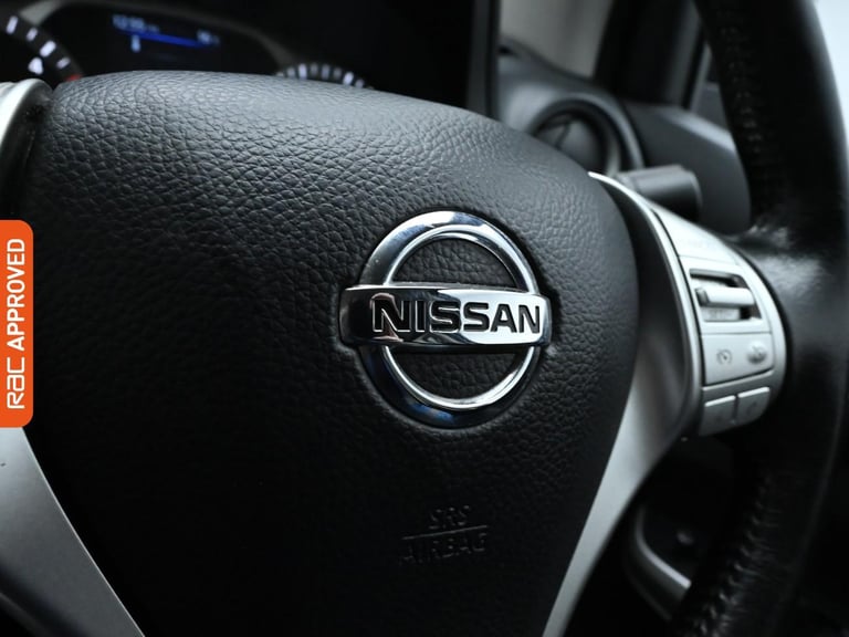 2020 Nissan Navara 2.3 dCi N-Connecta Pickup Double Cab 4dr Diesel Auto 4WD Euro 6 (190 ps) Pick ...