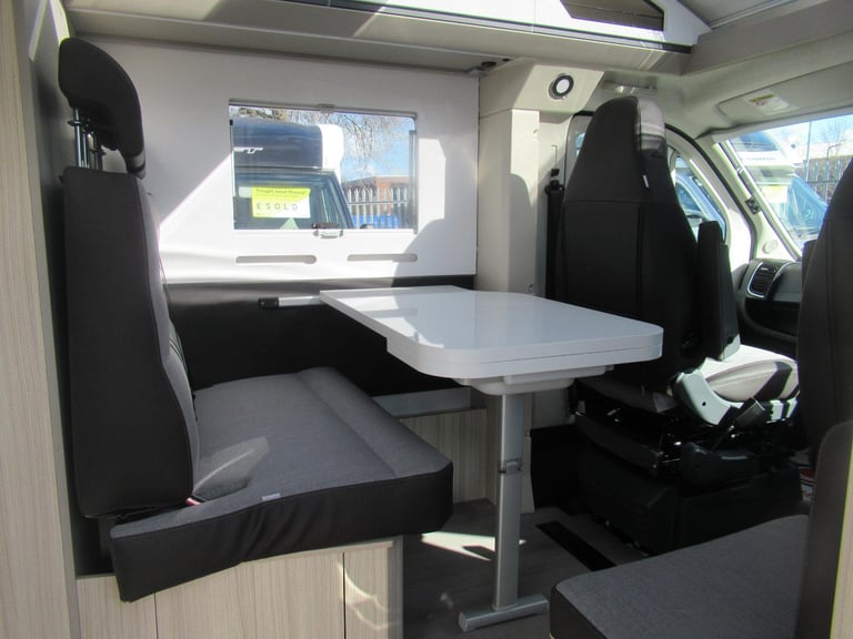 Adria Compact Supreme SL 2.2 Diesel 140BHP Automatic