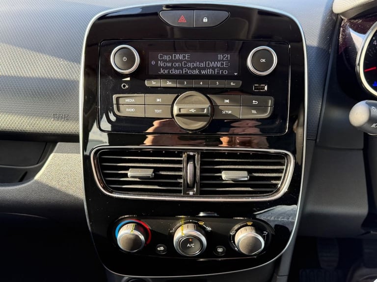 2019 Renault Clio 1.5 dCi Play Hatchback 5dr Diesel Manual Euro 6 (s/s) (90 ps) Hatchback Diesel ...