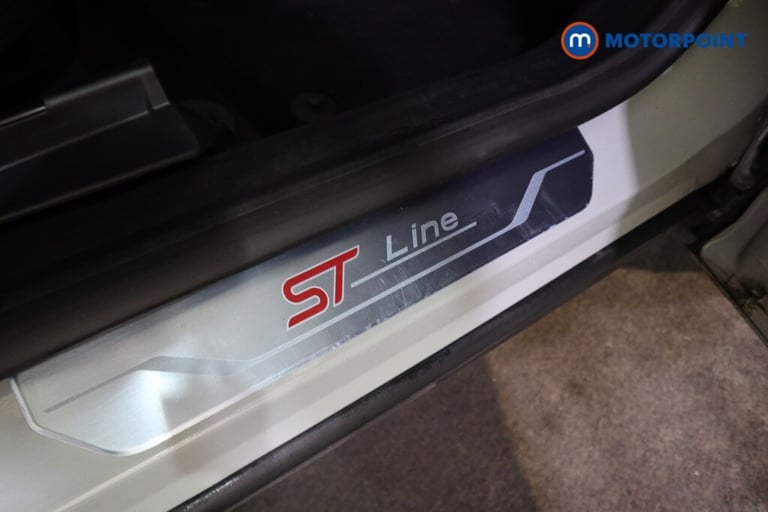 2025 Ford Puma 1.0 EcoBoost Hybrid mHEV ST-Line 5dr DCT SUV Petrol Automatic