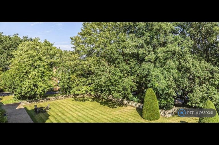 3 bedroom flat in Devey Close, London, KT2 (3 bed) (#2639041)