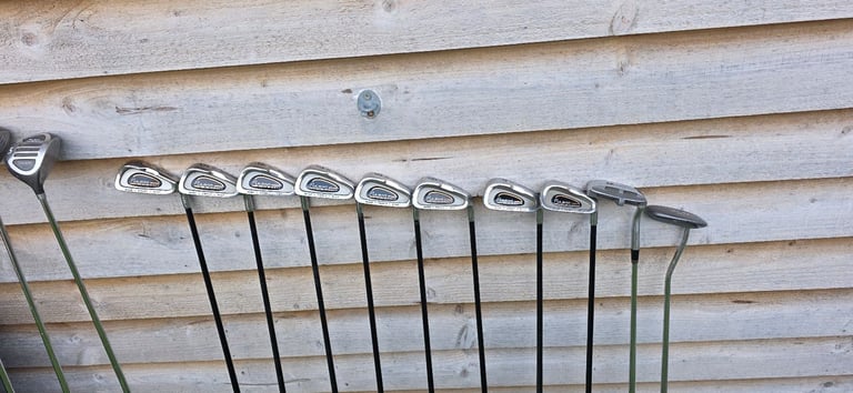 Golf club set with bag 