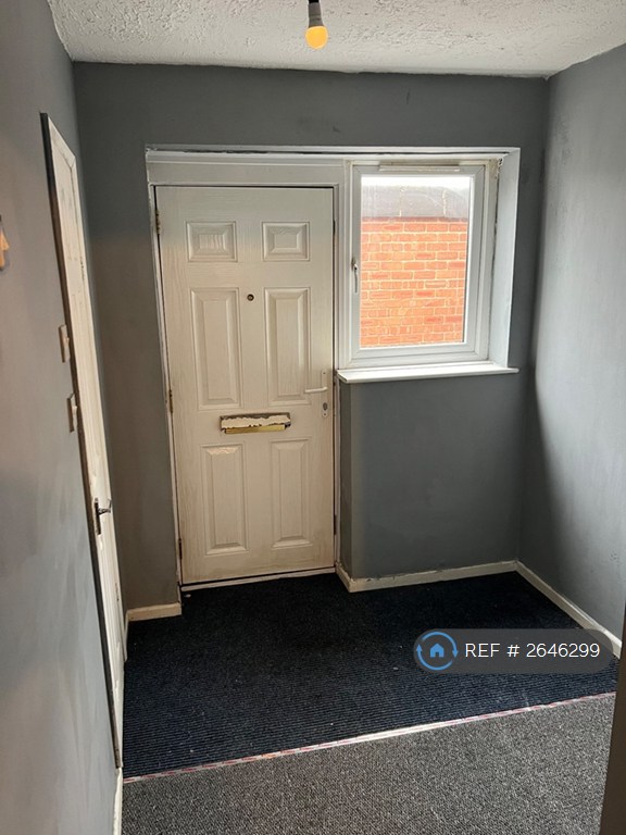 1 bedroom flat in Sutton-In-Ashfield, Sutton-In-Ashfield, NG17 (1 bed) (#2646299)