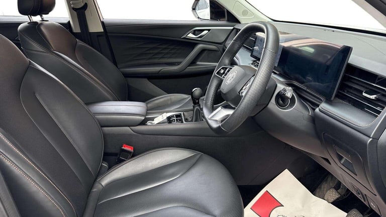 2025 MG MG HS 1.5 T-GDI Trophy 5dr ESTATE PETROL Manual