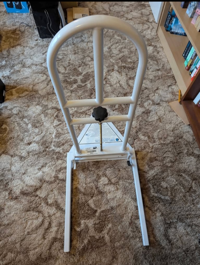 Heavy duty metal bed guard assist