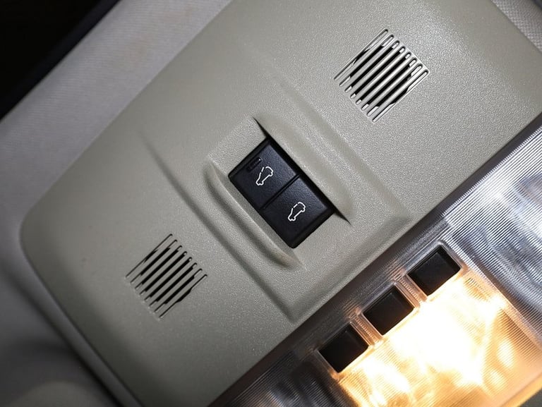 2015 Land Rover Discovery 4 SD V6 HSE SUV Diesel Automatic