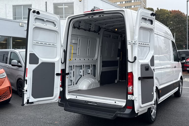 2025 Volkswagen Crafter 2.0 TDI 163PS HDE Commerce Plus High Roof Van PANEL VAN DIESEL Manual