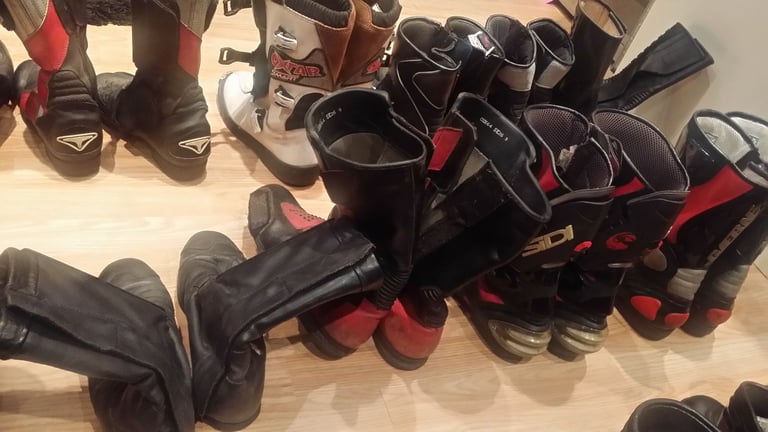 East London Motorcycle Clothing – ALL TYPES – SEE PHOTOS – EAST LONDON - 836