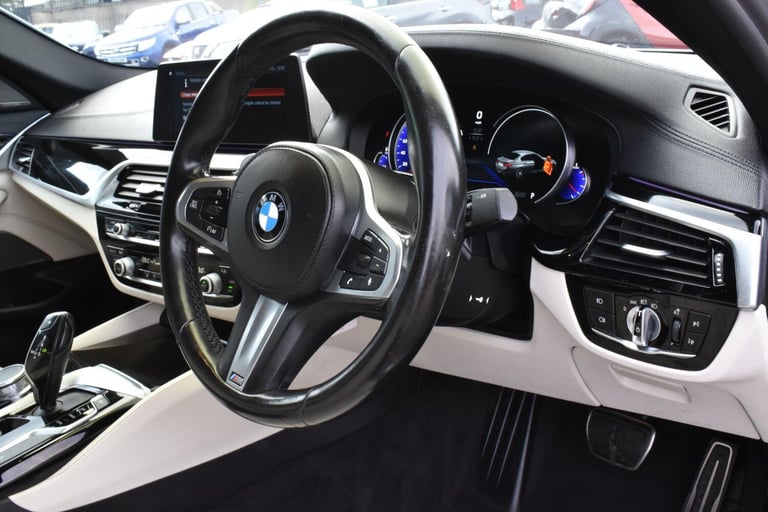 2017 BMW 5 Series 2.0 520d M Sport Auto Euro 6 (s/s) 4dr Diesel