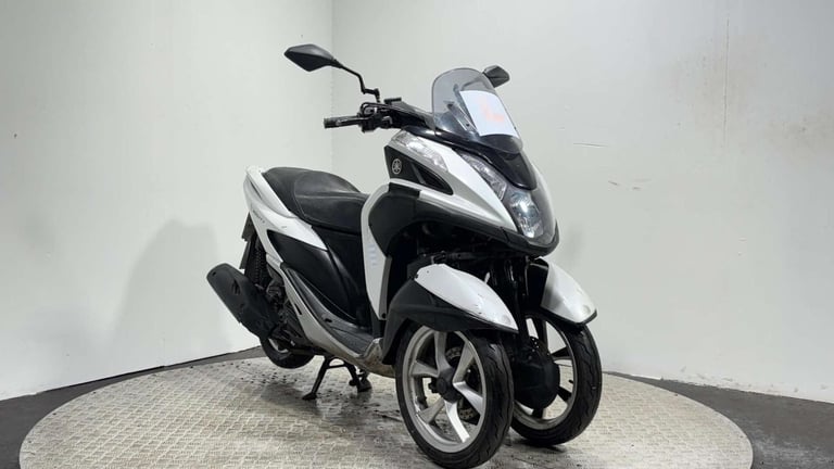 Yamaha Tricity [Phone number removed]K NON RUNNING PROJECT SCOOTER 125CC TRIKE 3 WHEELER