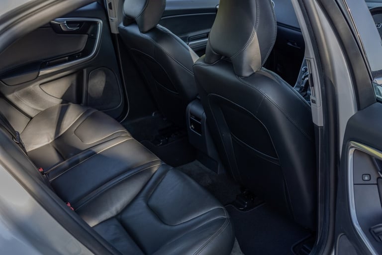VOLVO S60 2014 Silver Automatic