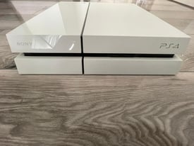 PlayStation 4 PS4 500GB White