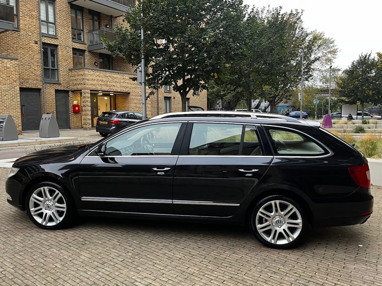 2011 Skoda Superb 1.8 TSI Elegance Estate 5dr Petrol DSG 