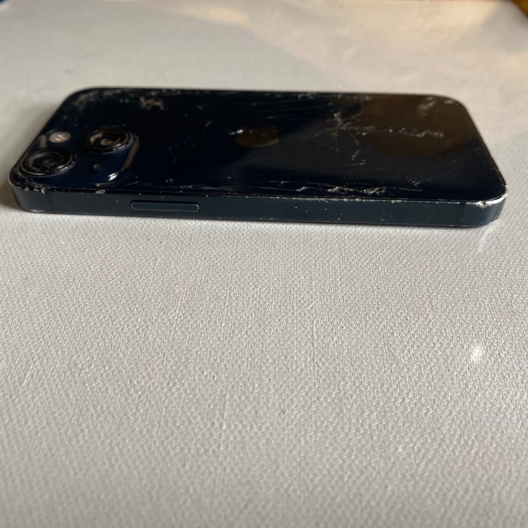 iPhone 13 mini faulty 