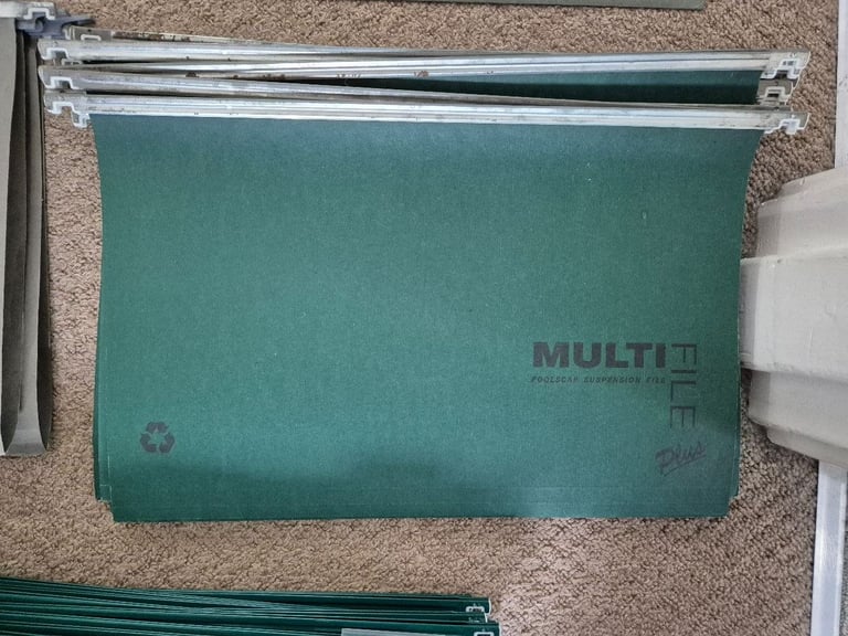 Over 65 suspension files are available in Foolscap size