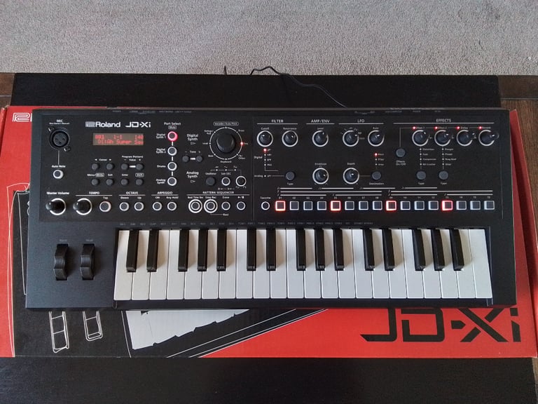 image for Roland JD-Xi Synthesizer