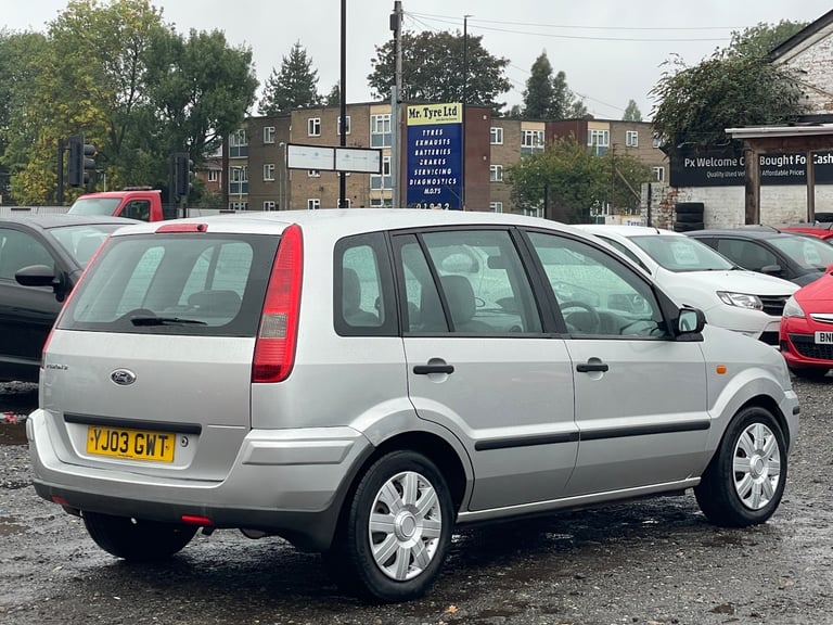 FORD FUSION 1.4L 5 DOOR + IDEAL FIRST CAR + CHEAP TO INSURE &amp; LOW ROAD TAX * 