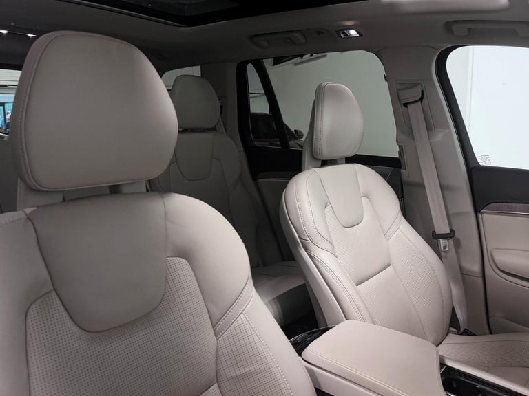 2021 Volvo XC90 recharge-inscription-pro T8 AWD (390 hp) Auto ESTATE Petrol/Electric Hybrid Autom...