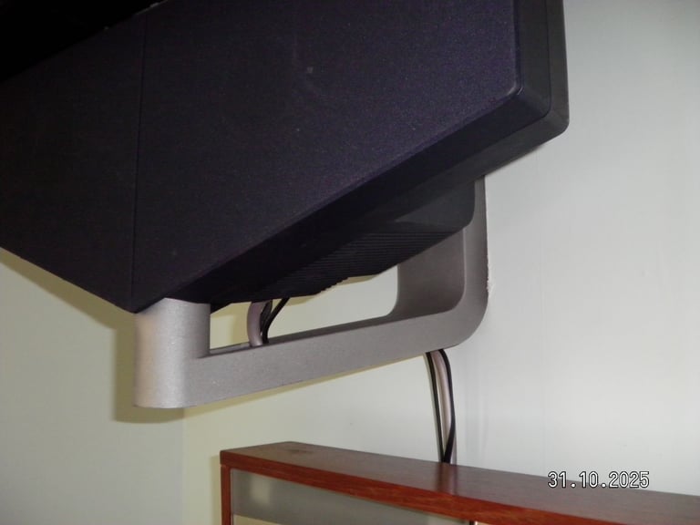 Bang & Olufsen BeoCenter 1 CRT DVD Retro Gaming TV Monitor RGB Scart 240p