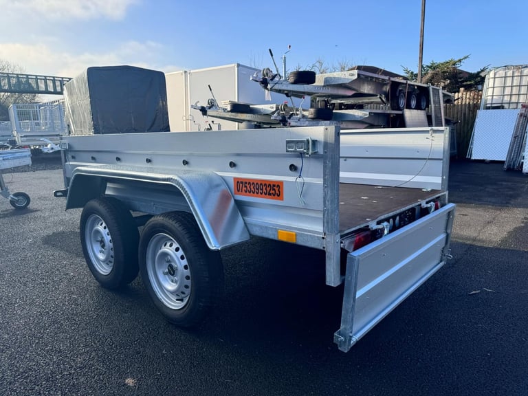 BRAND NEW 7,7ft x 4,2ft Niewiadow Twin Axle Flat Trailer 750KG