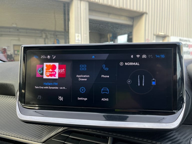  Peugeot E 208 50kwh Allure Hatchback 5dr Electric Auto 7.4kw Charger 136 Ps