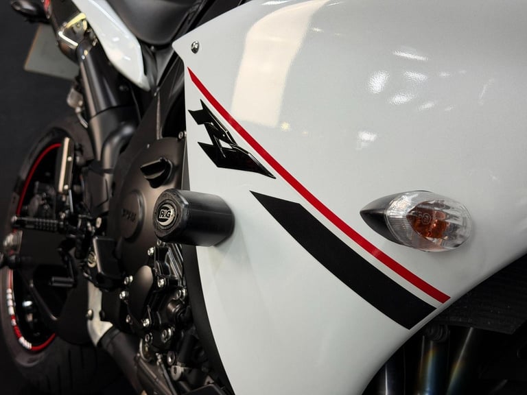 2014 Yamaha R1 1000