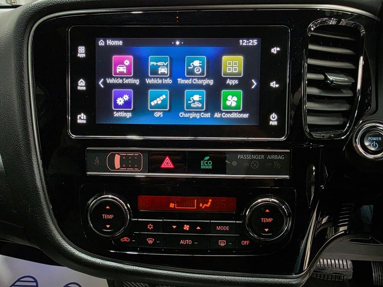 2019 Mitsubishi Outlander 2.4h TwinMotor 13.8kWh 4hs CVT 4WD Euro 6 (s/s) 5dr ESTATE Petrol/Elect...