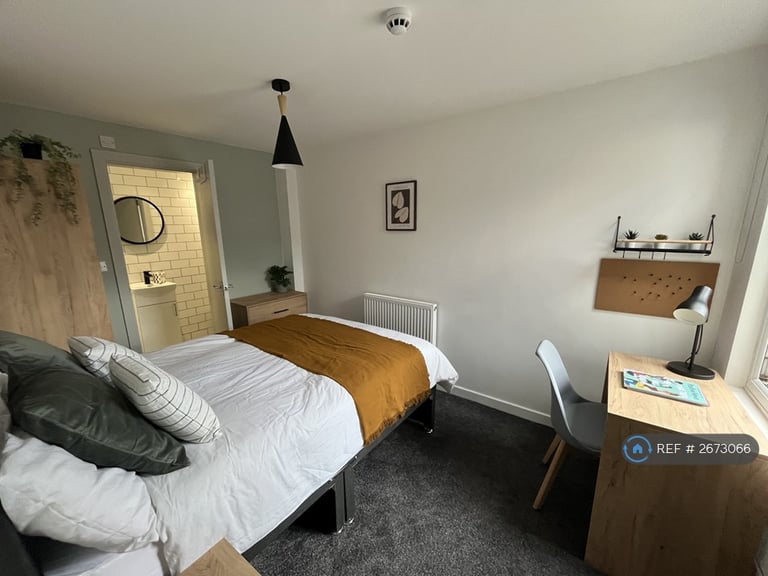 5 bedroom house in Kensington, Kensington, Liverpool, L7 (5 bed) (#2673066)